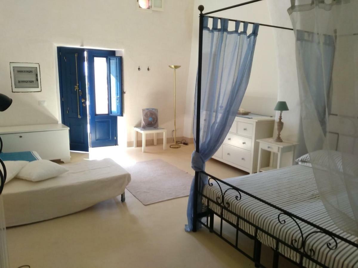 Bed and Breakfast Alicudi Giardino Dei Carrubi- Al Gradino 365 Zewnętrze zdjęcie